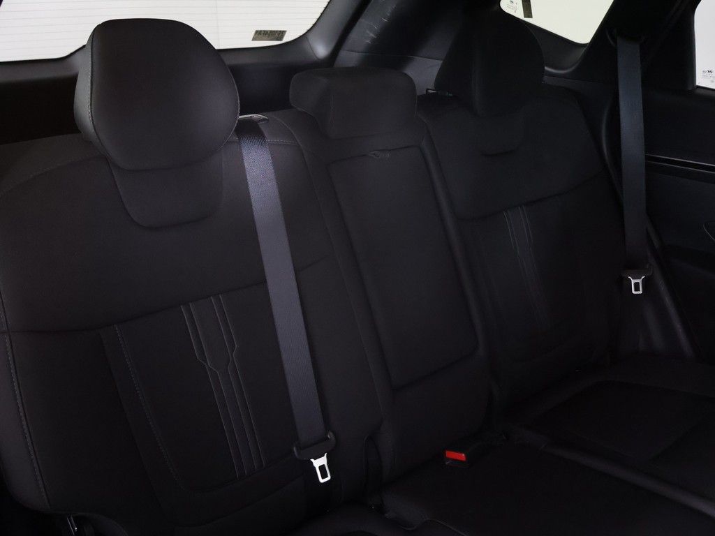 Used 2023 Black Hyundai SEL image 30