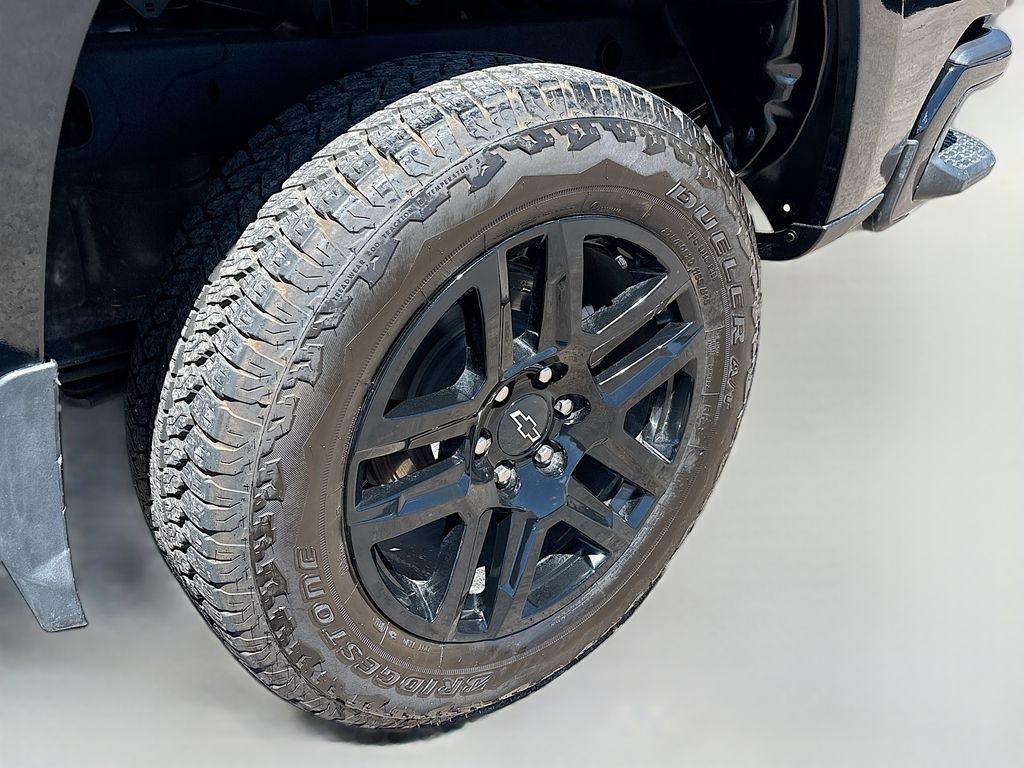Used 2025 Black Chevrolet Custom Trail Boss image 28
