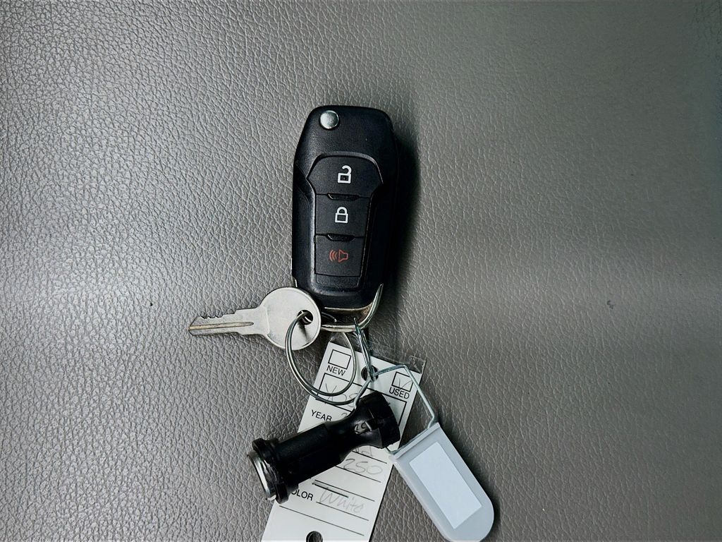 Used 2019 White Ford XL image 35