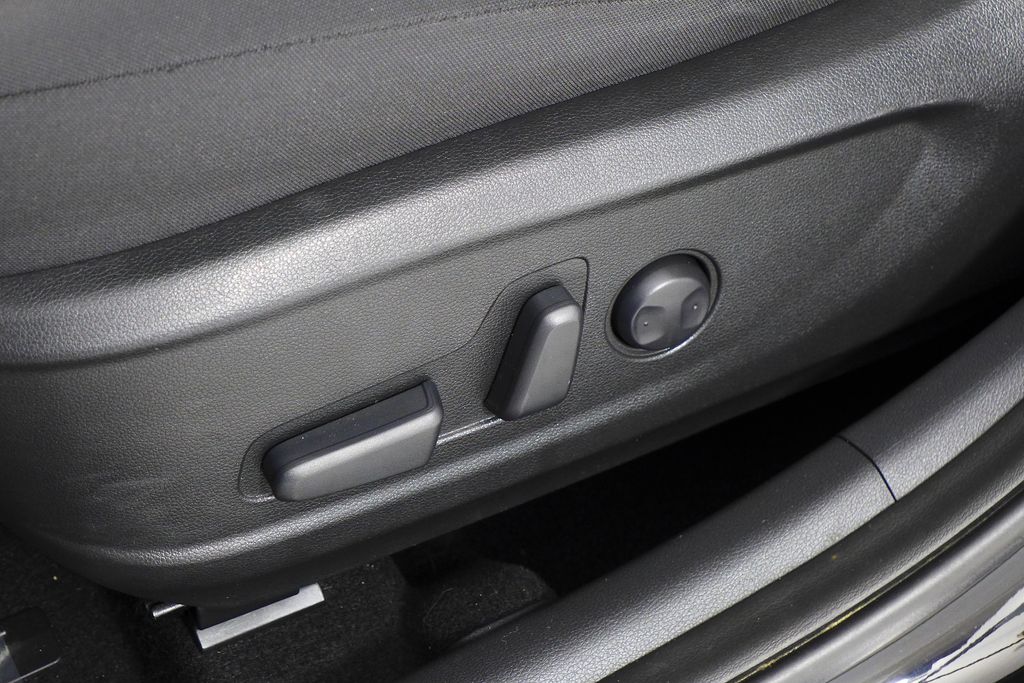 Thumbnail: 2018 Hyundai Kona - 23