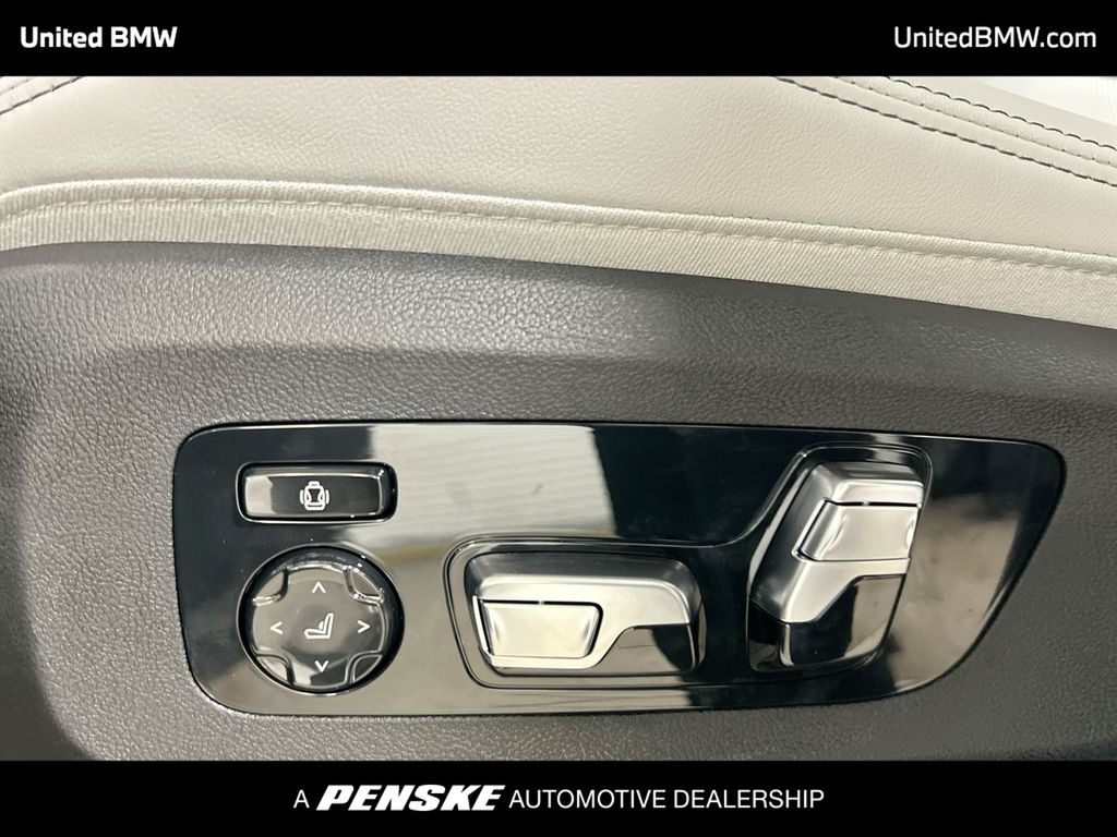 2026 BMW X5 sDrive40i 12