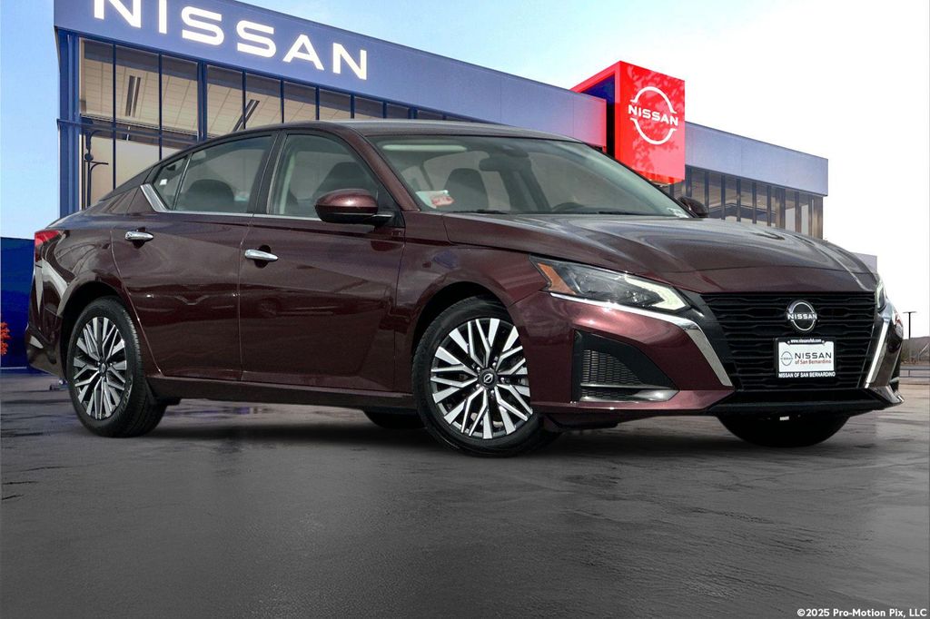 2023 Nissan Altima SV