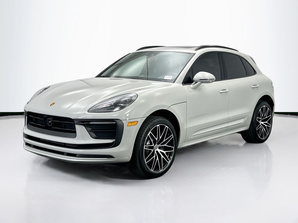 Thumbnail: 2026 Porsche Macan - 1