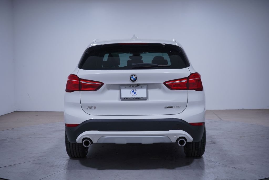 2021 BMW X1 sDrive28i 5