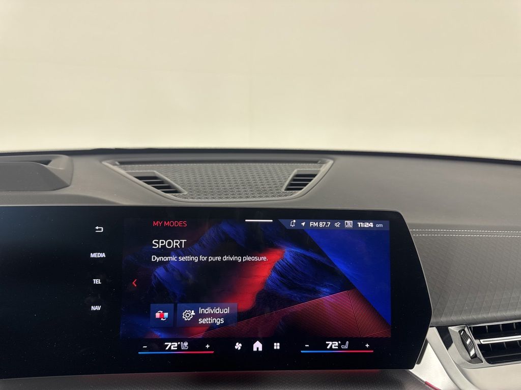 Thumbnail: 2025 BMW X2 - 10