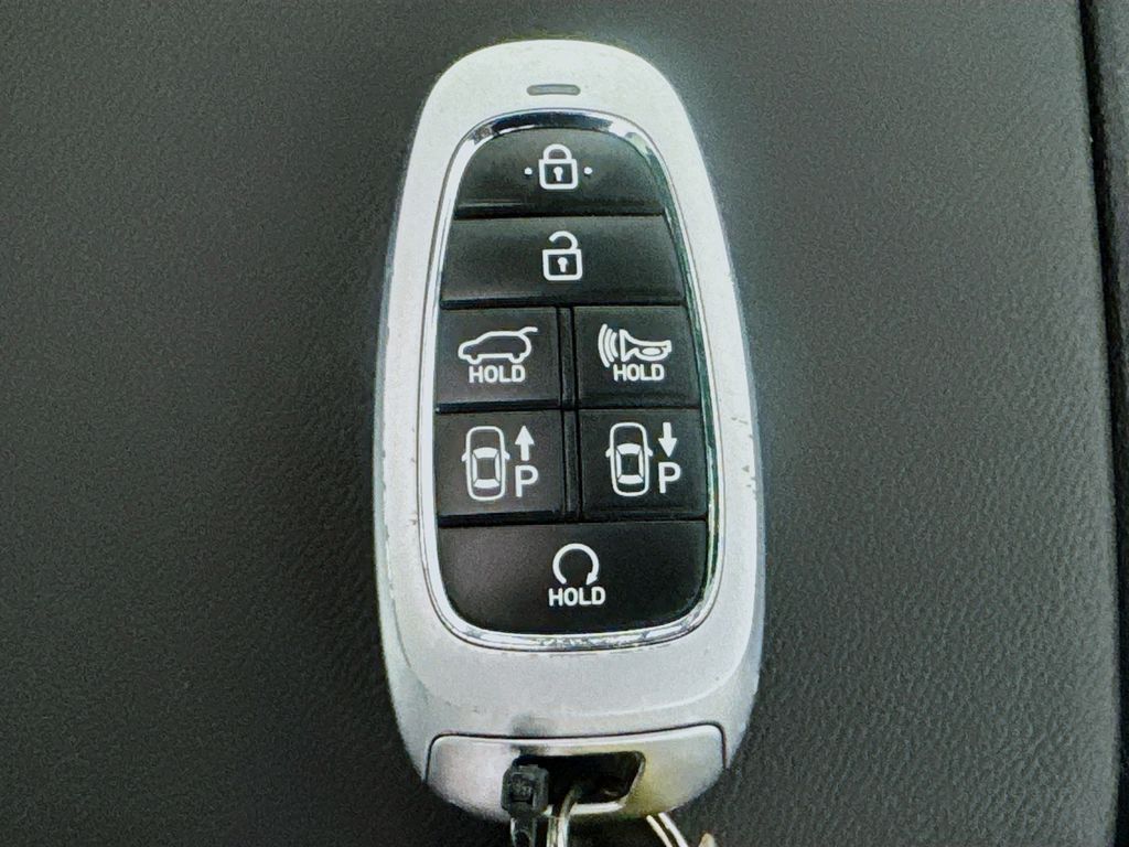 Used Car 2023 Hyundai Tucson Hybrid  Limited For Sale Under $30,000 In Austin, Texas