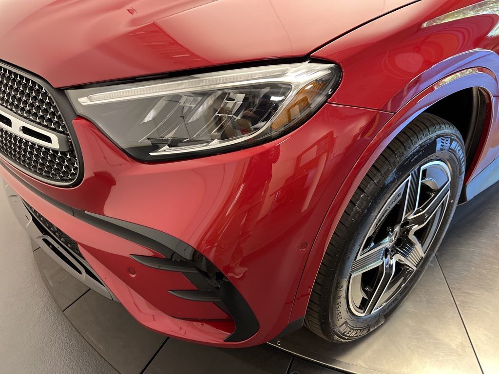 Thumbnail: 2026 Mercedes-Benz GLC - 9