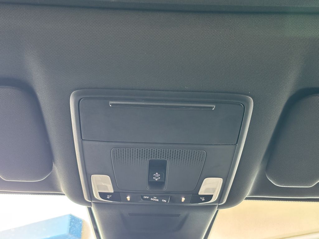 Thumbnail: 2023 Honda CR-V - 21