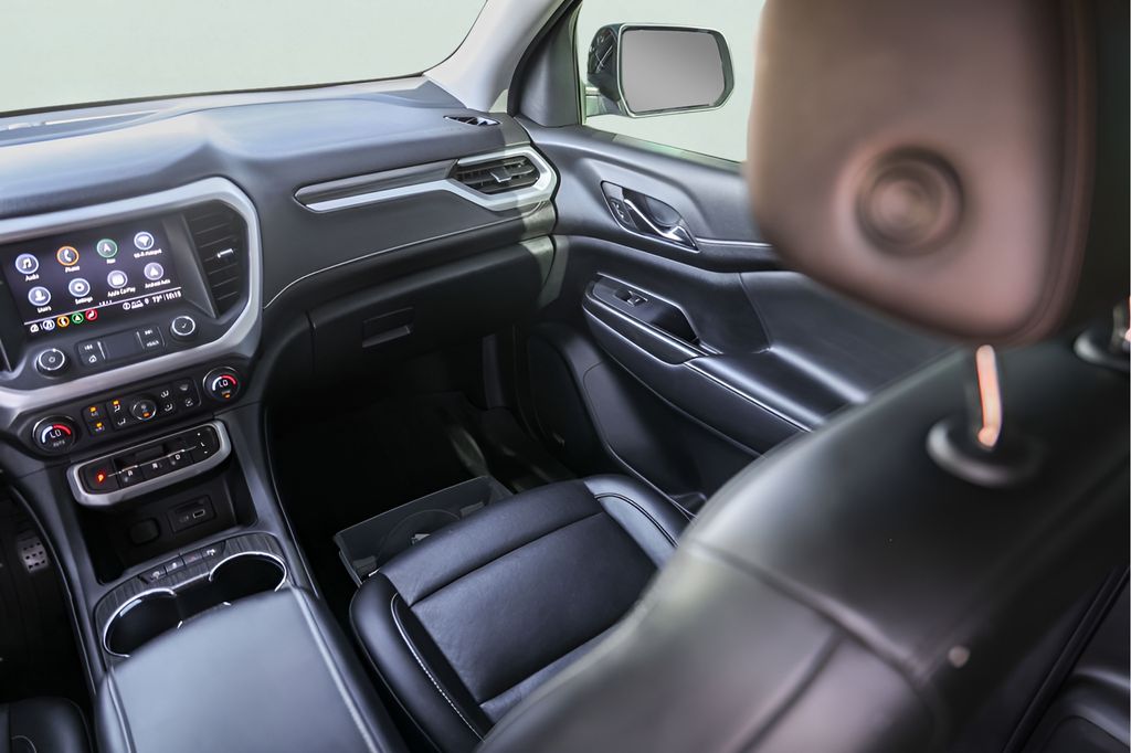 Used Car 2022 Gmc Acadia  Slt For Sale Under $30,000 In Austin, Texas