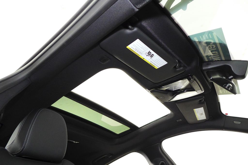 Thumbnail: 2024 BMW i4 - 18