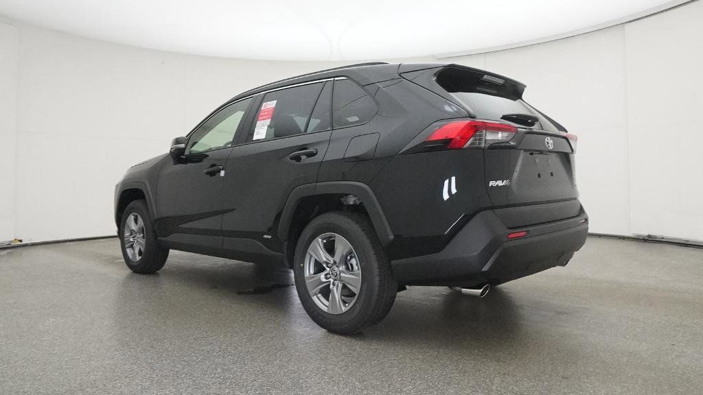 Thumbnail: 2025 Toyota RAV4 - 14
