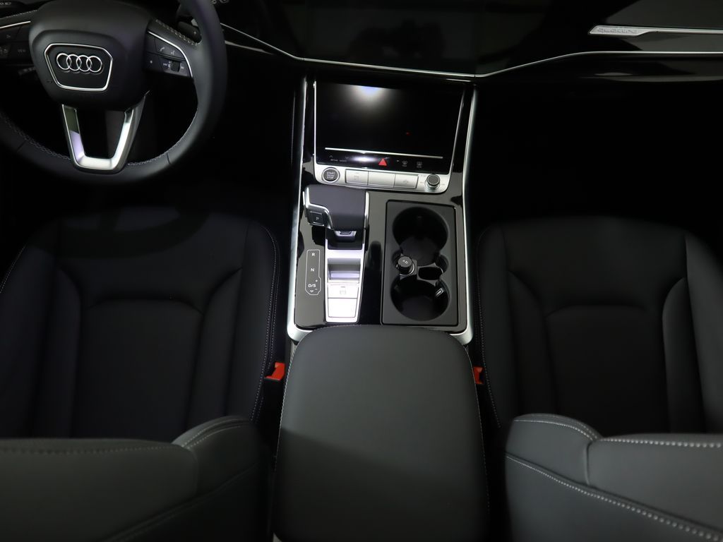 Thumbnail: 2025 Audi Q7 - 17