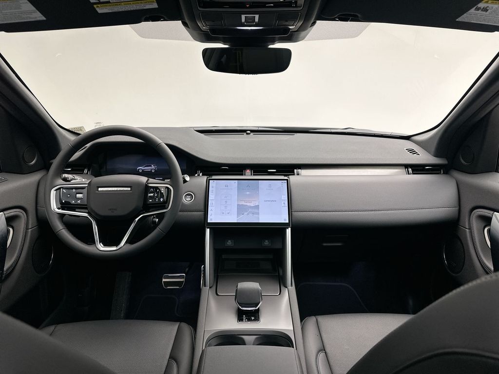 Thumbnail: 2025 Land Rover Discovery Sport - 6