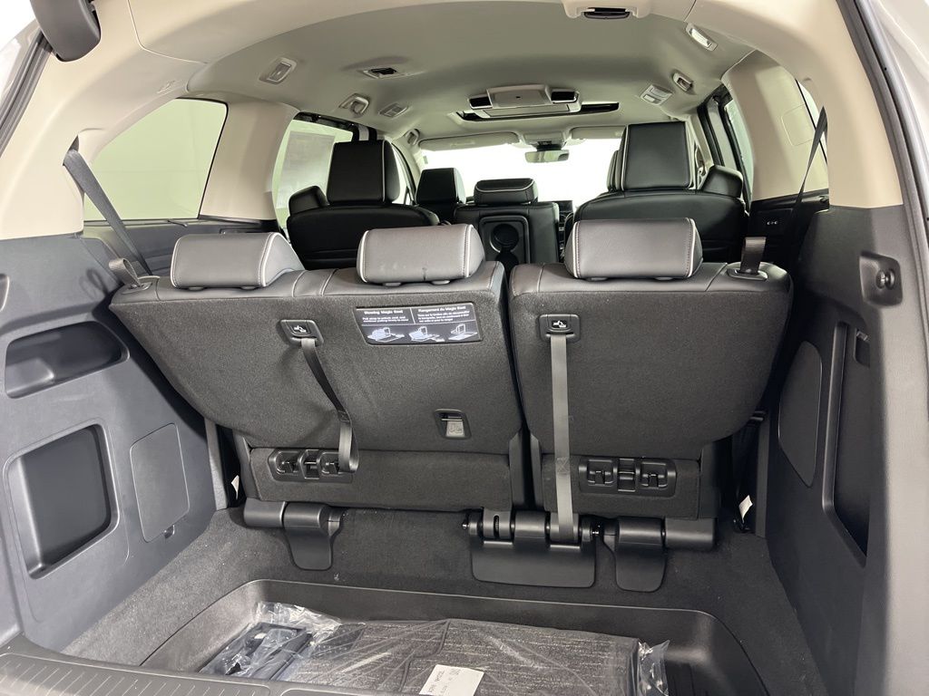 2025 Honda Odyssey Touring 25