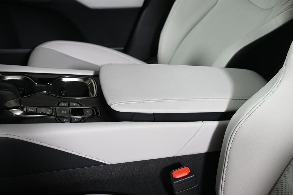 Thumbnail: 2025 Lexus RX - 26