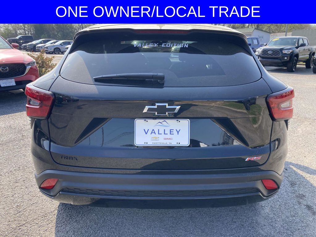 Used 2024 Black Chevrolet 1RS image 5