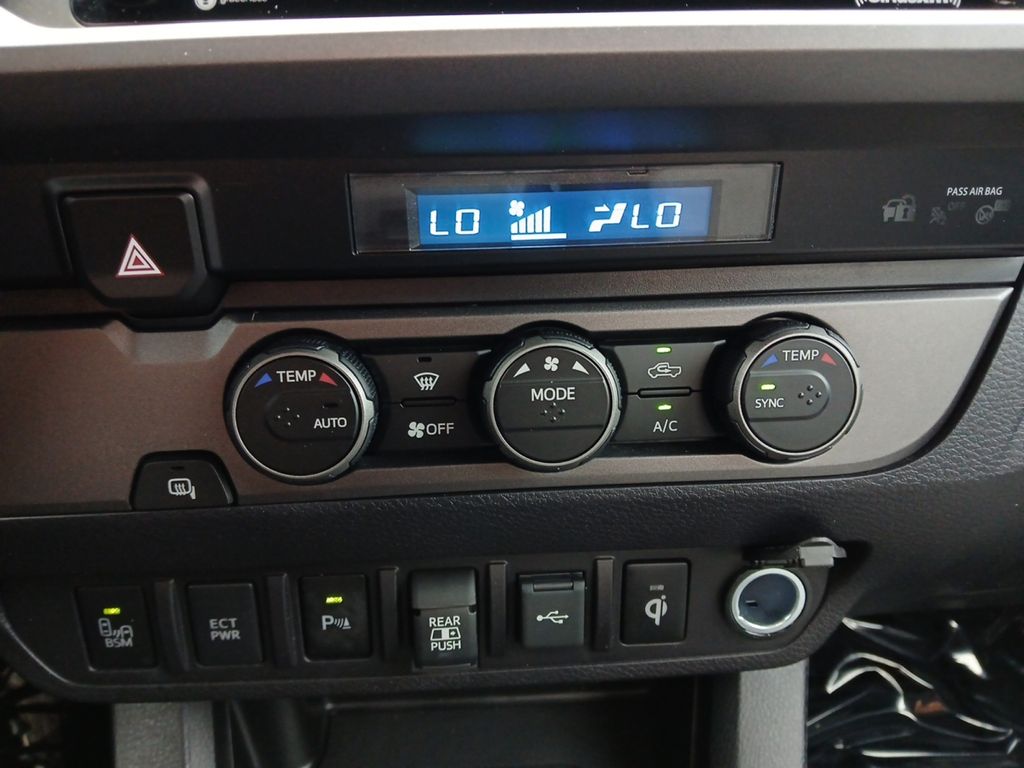 Used Car 2021 Toyota Tacoma  Trd Sport For Sale Under $35,000 In Austin, Texas