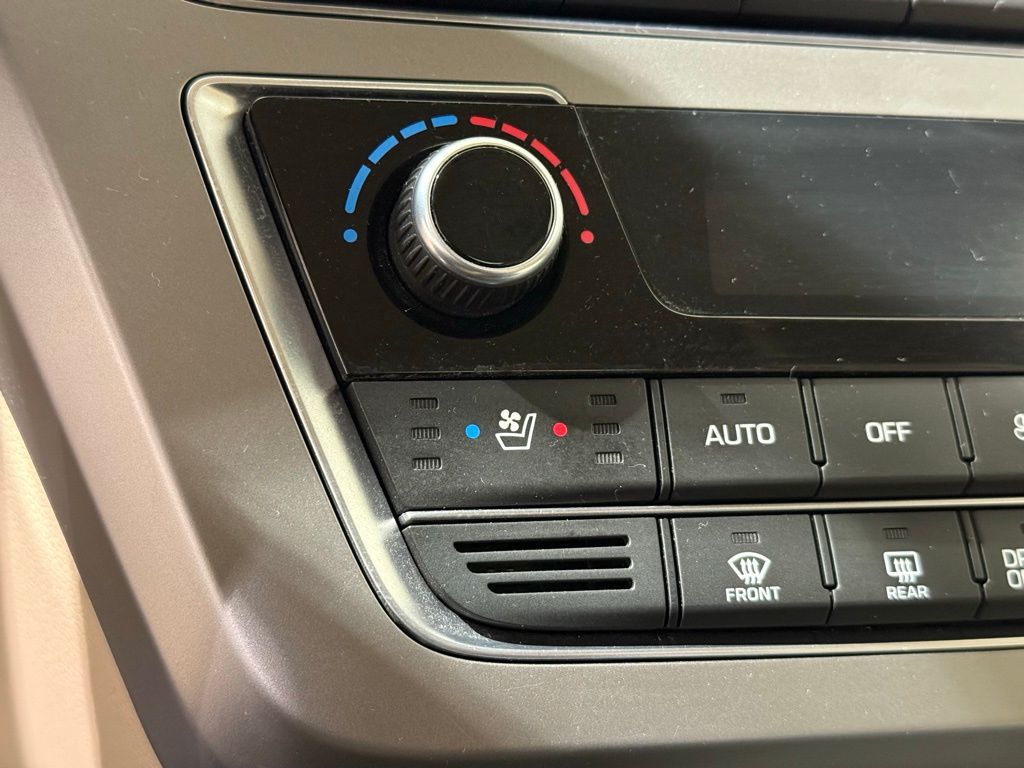 Thumbnail: 2017 Hyundai Sonata - 30