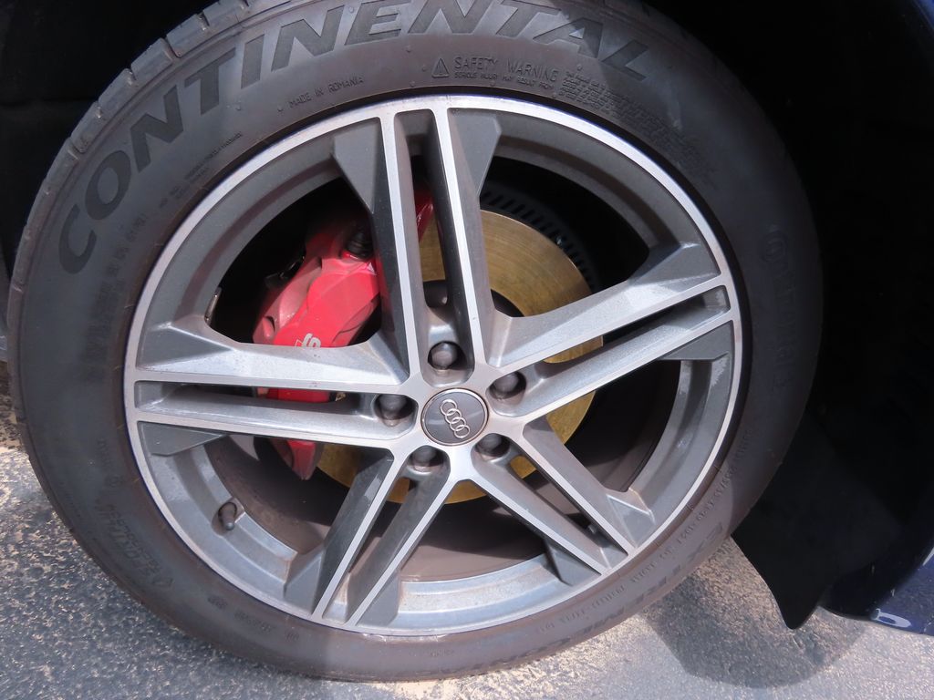 Thumbnail: 2019 Audi SQ5 - 18