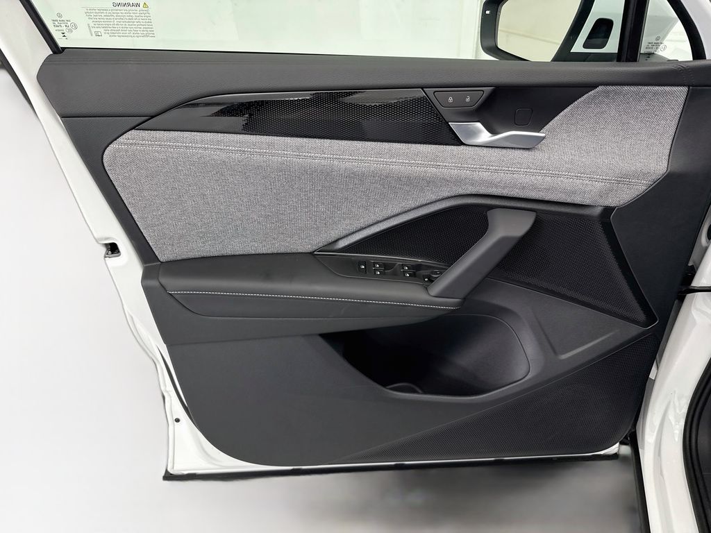 Thumbnail: 2026 Volkswagen Tiguan - 22