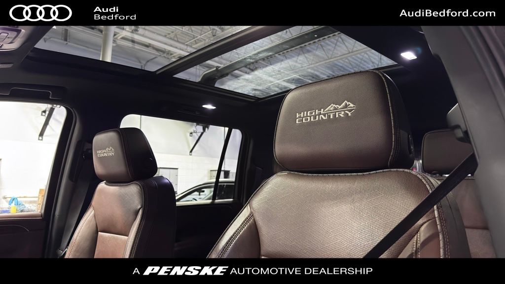 Thumbnail: 2022 Chevrolet Suburban - 12