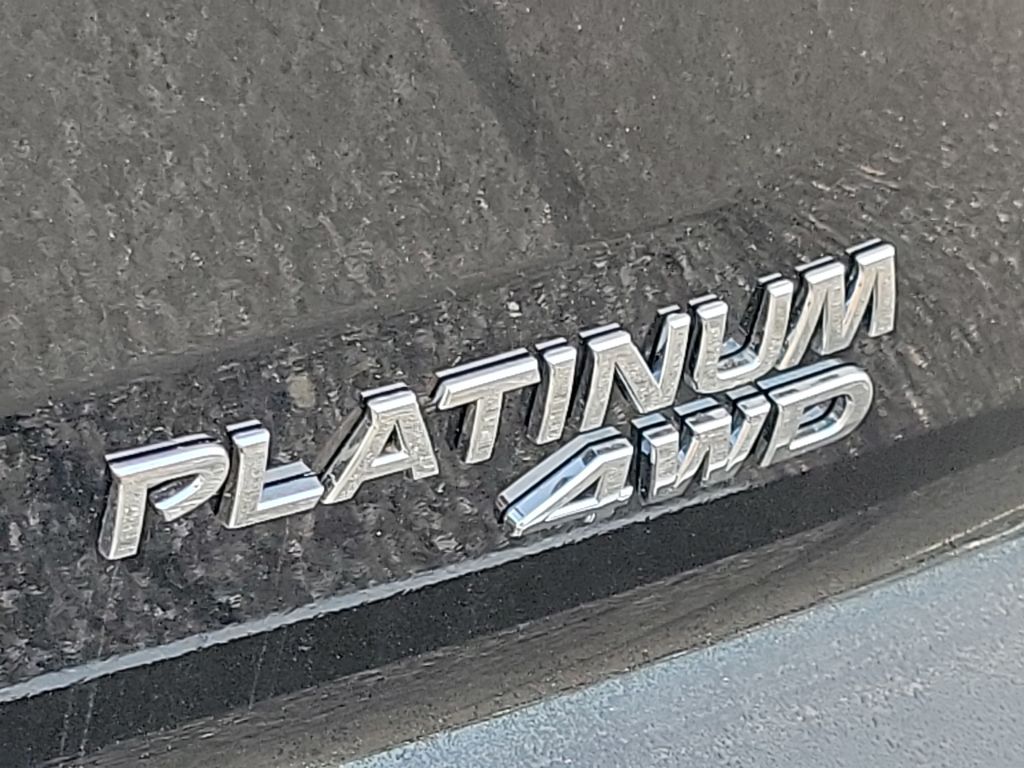 2025 Nissan Pathfinder Platinum 6