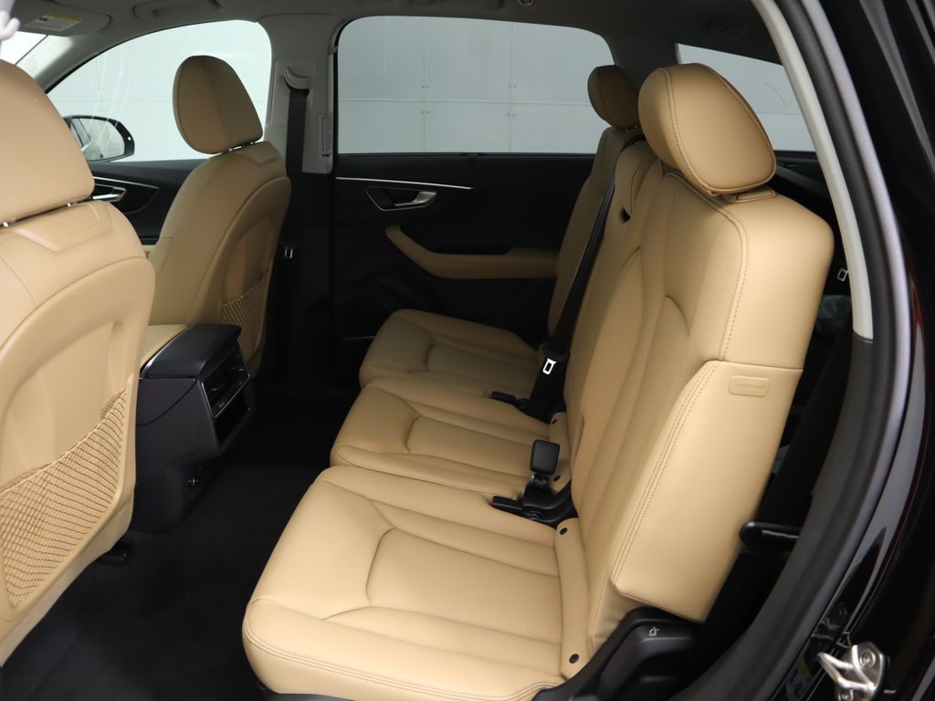 2025 Audi Q7 Premium Plus 22