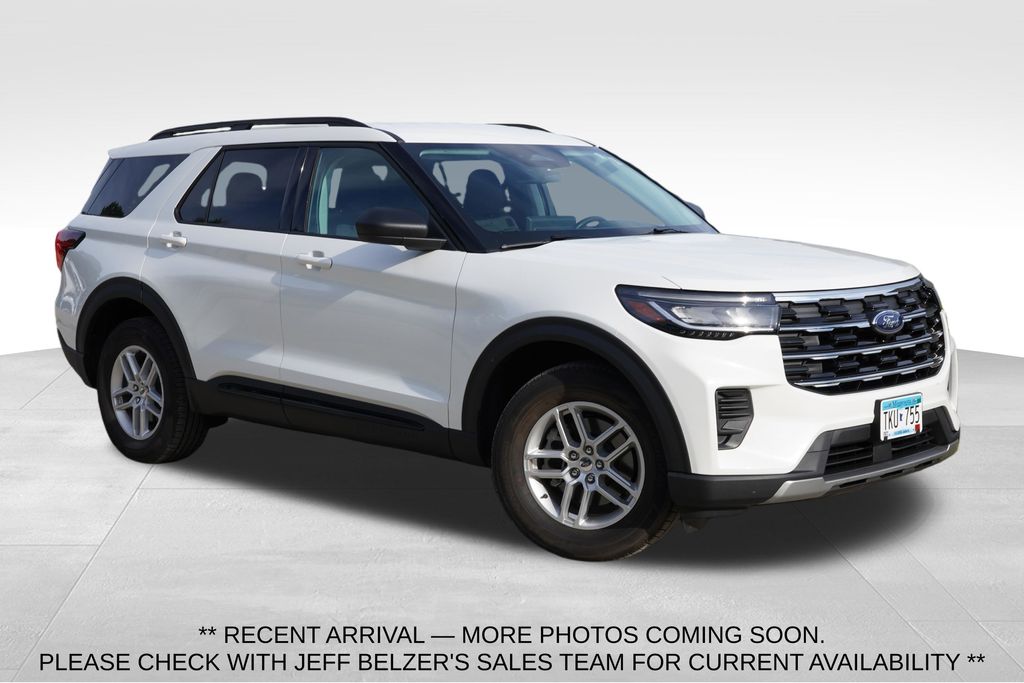 White Metallic 2026 Ford Explorer SUV / Crossover All-Wheel Drive Automatic