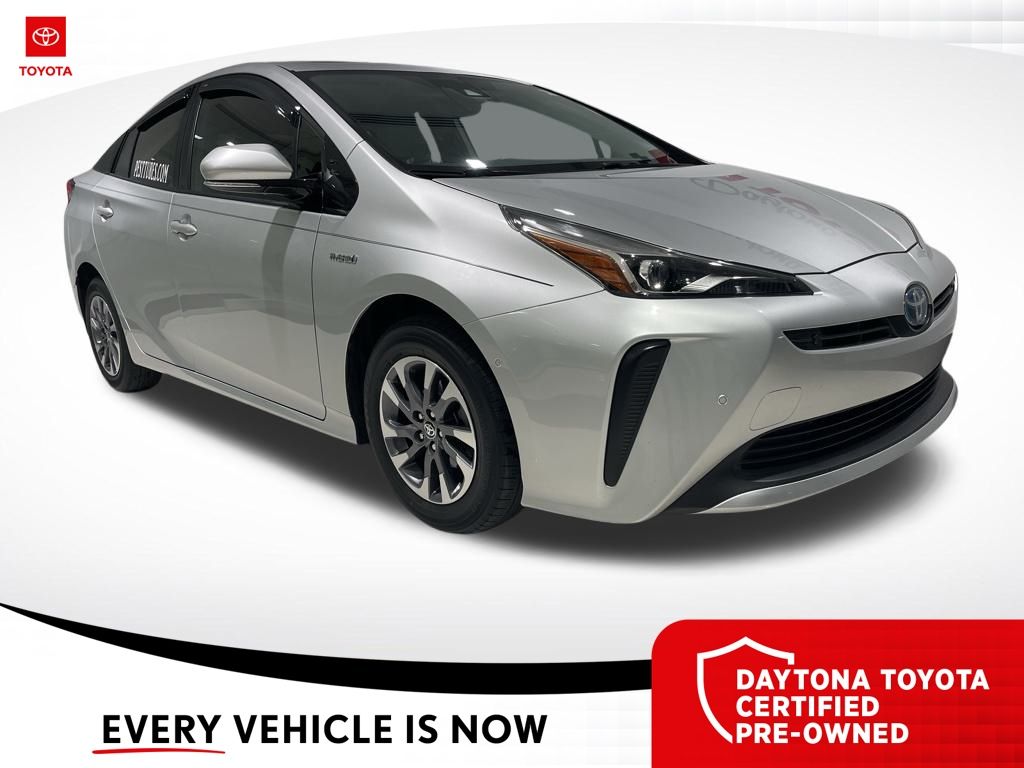 2020 Toyota Prius XLE's photo