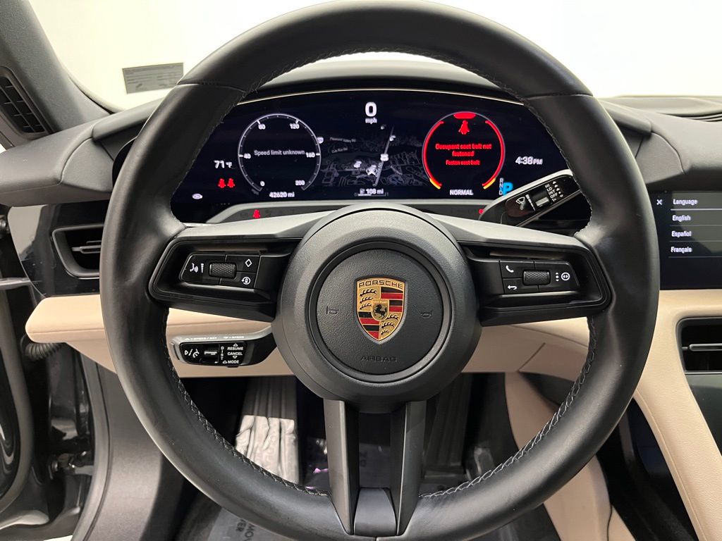 Thumbnail: 2022 Porsche Taycan - 12