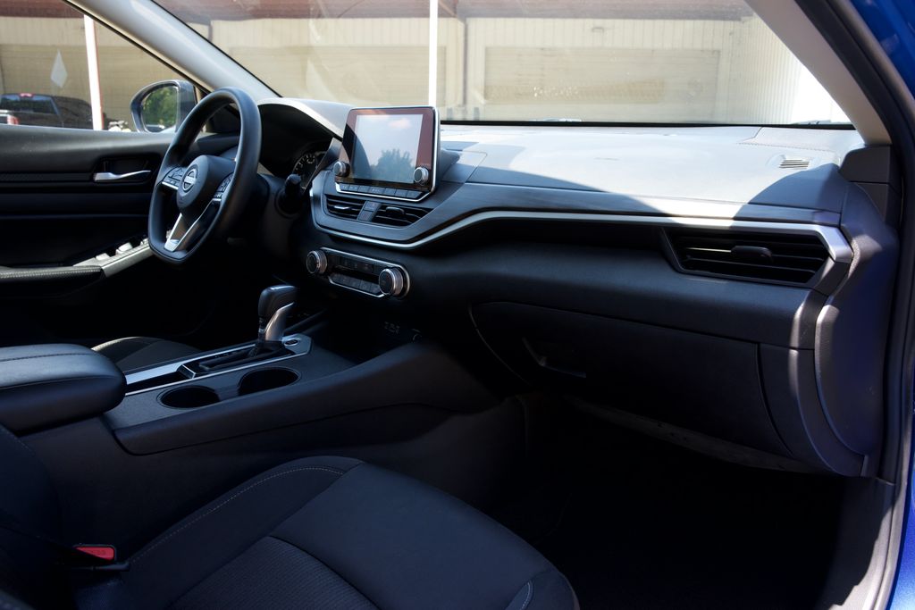 2025 Nissan Altima 2.5 SV Blue at Don McGill Toyota