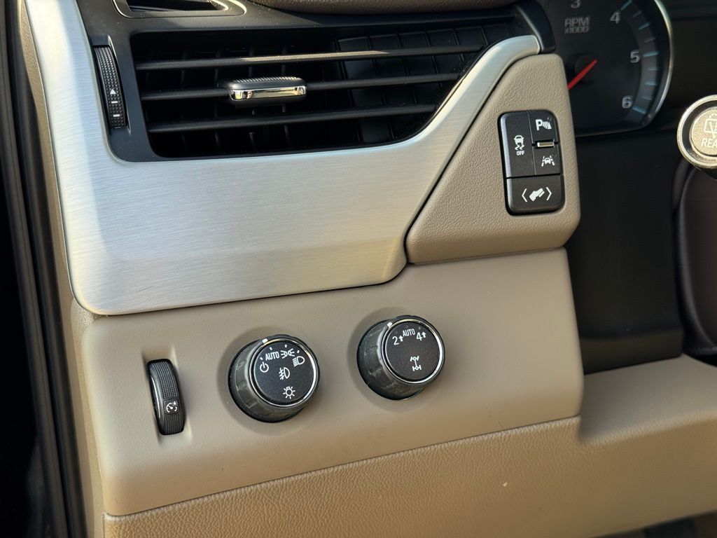 2019 GMC Yukon SLT photo