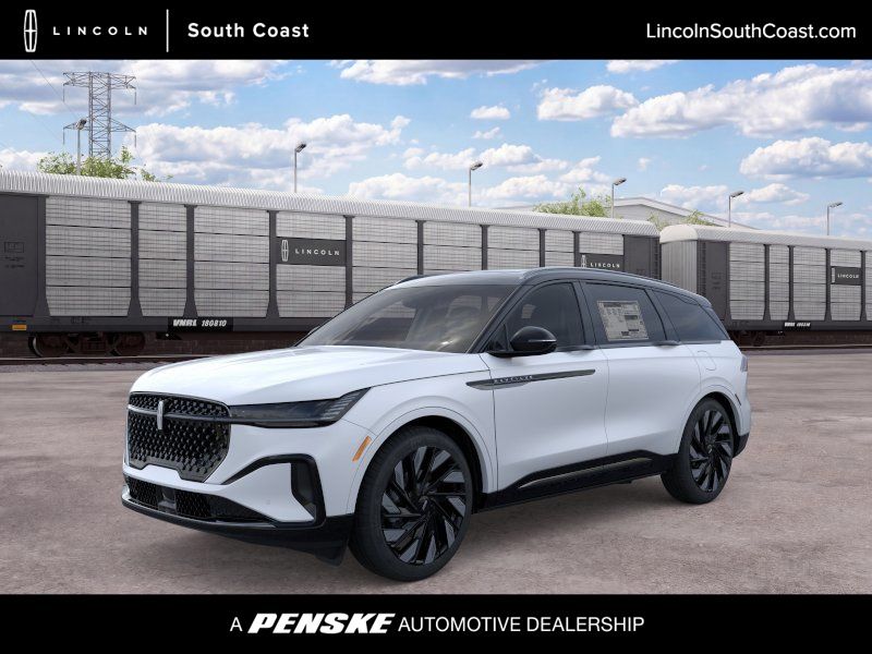 White Platinum Clearcoat Metallic 2026 Lincoln Nautilus SUV / Crossover All-Wheel Drive Continuously Variable Transmission