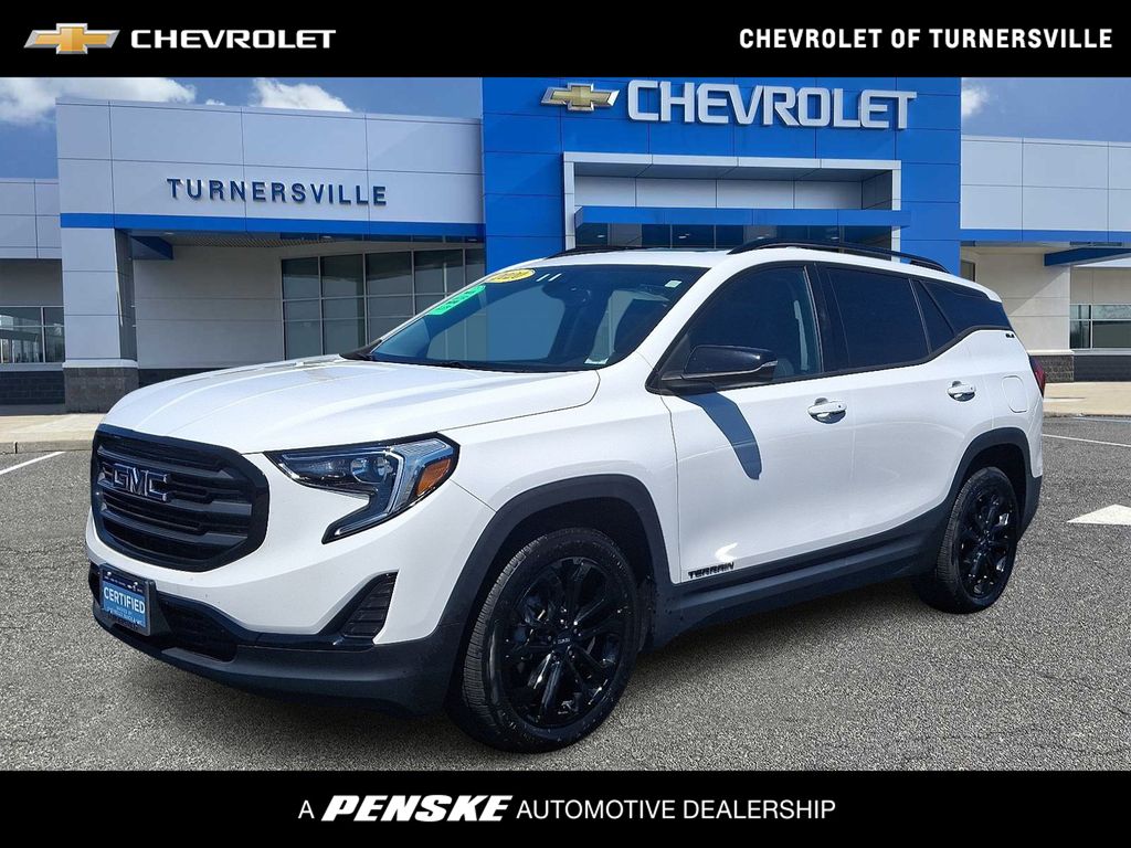 2020 GMC Terrain SLE Hero Image