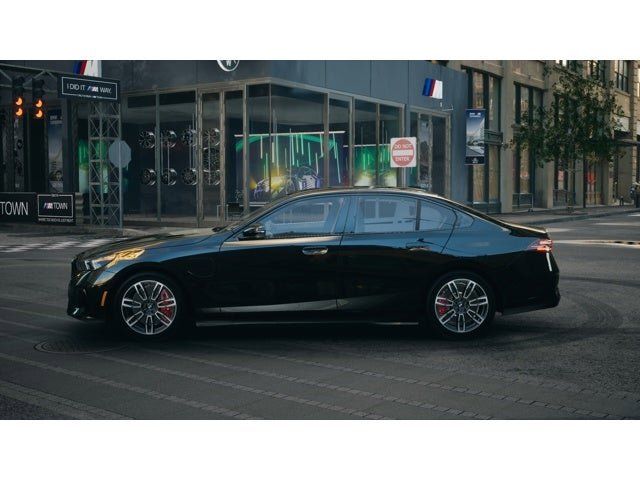 Thumbnail: 2026 BMW 5 Series - 4
