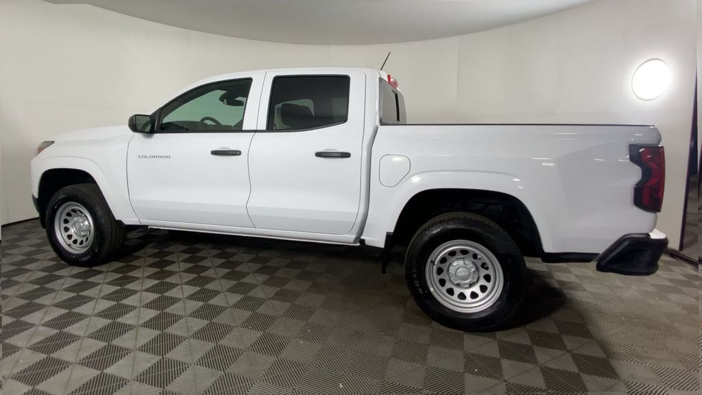 2025 Chevrolet Colorado Work Truck photo