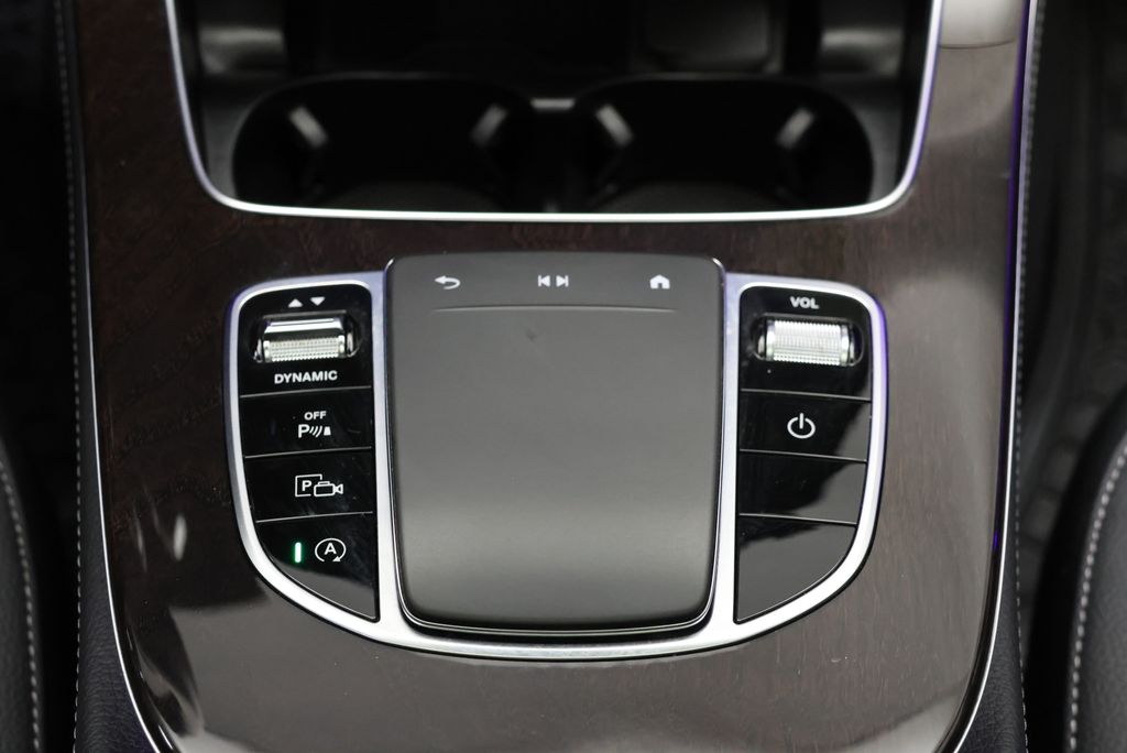 Thumbnail: 2023 Mercedes-Benz E-Class - 31