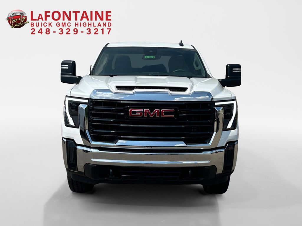 2024 GMC Sierra 2500HD Pro 2