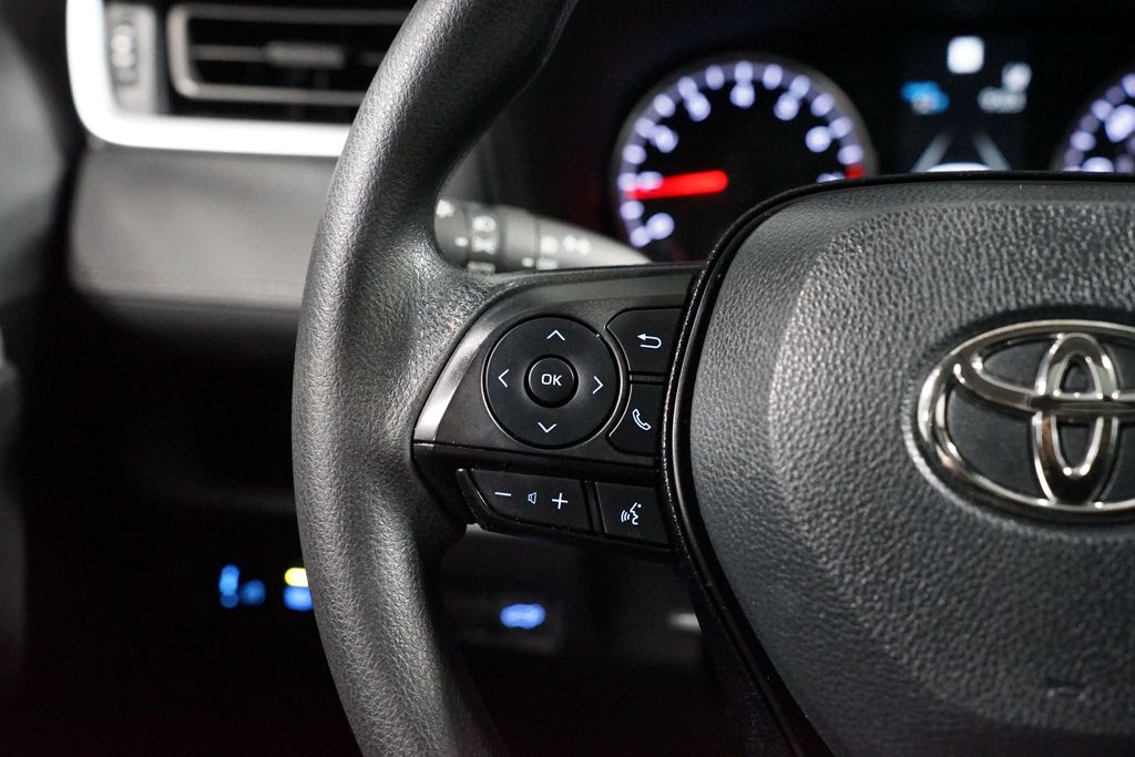 Thumbnail: 2021 Toyota RAV4 - 14