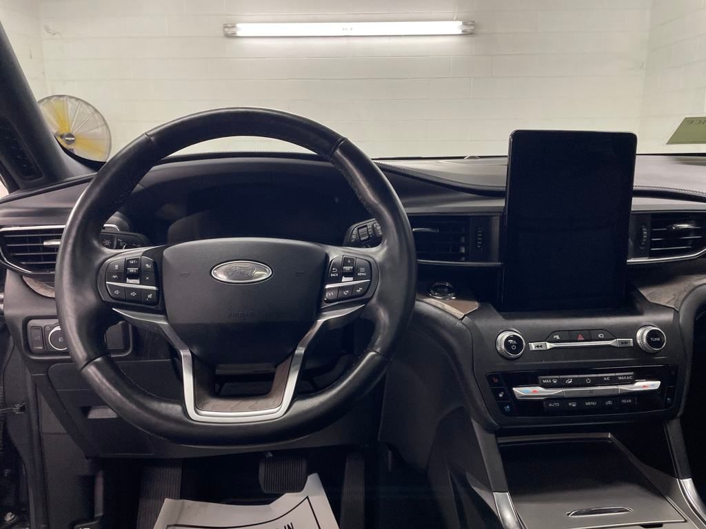 Certified Used 2020 Gray Ford Platinum image 9