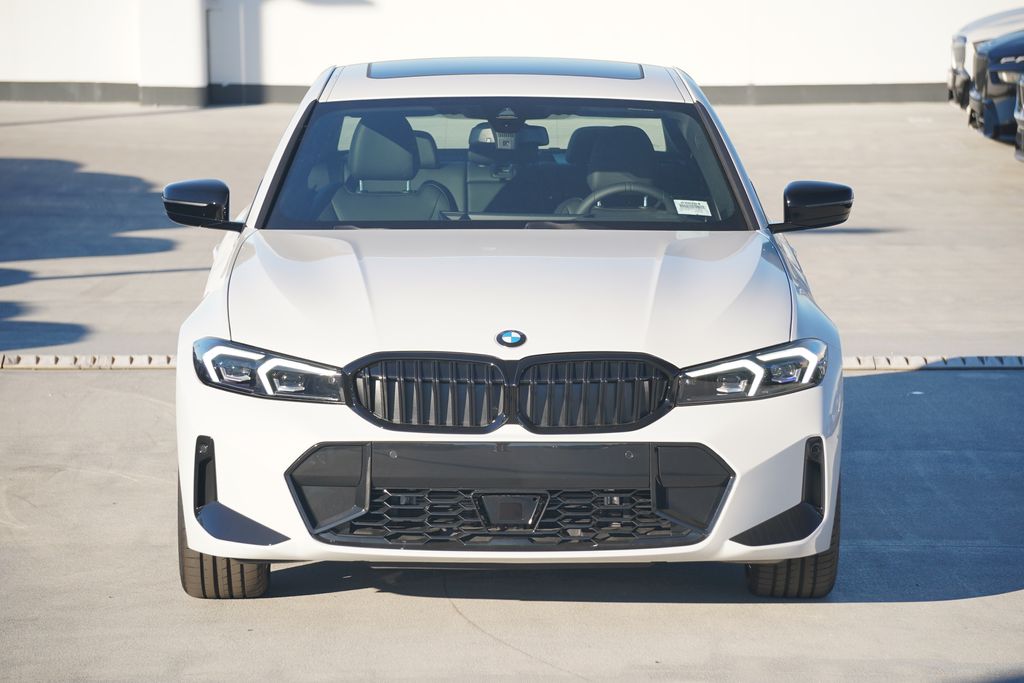 Thumbnail: 2026 BMW 3 Series - 2