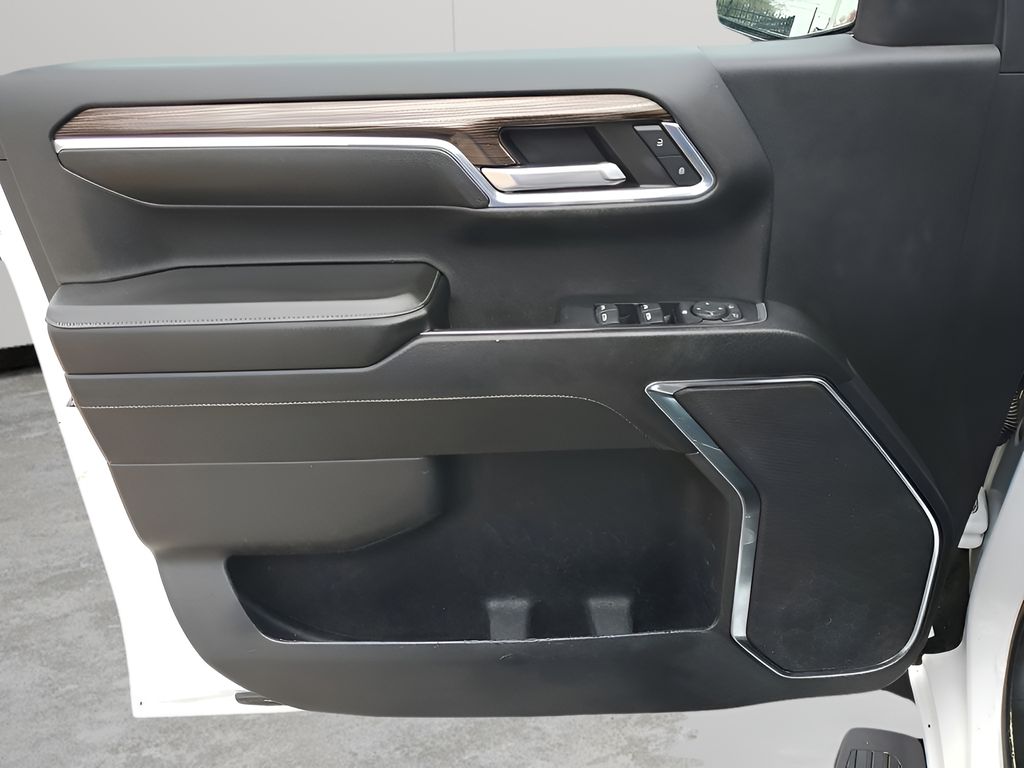 Used Car 2024 Chevrolet Silverado 1500  Lt Trail Boss For Sale Under $50,000 In Austin, Texas