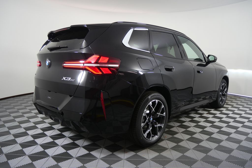 Thumbnail: 2026 BMW X3 - 3