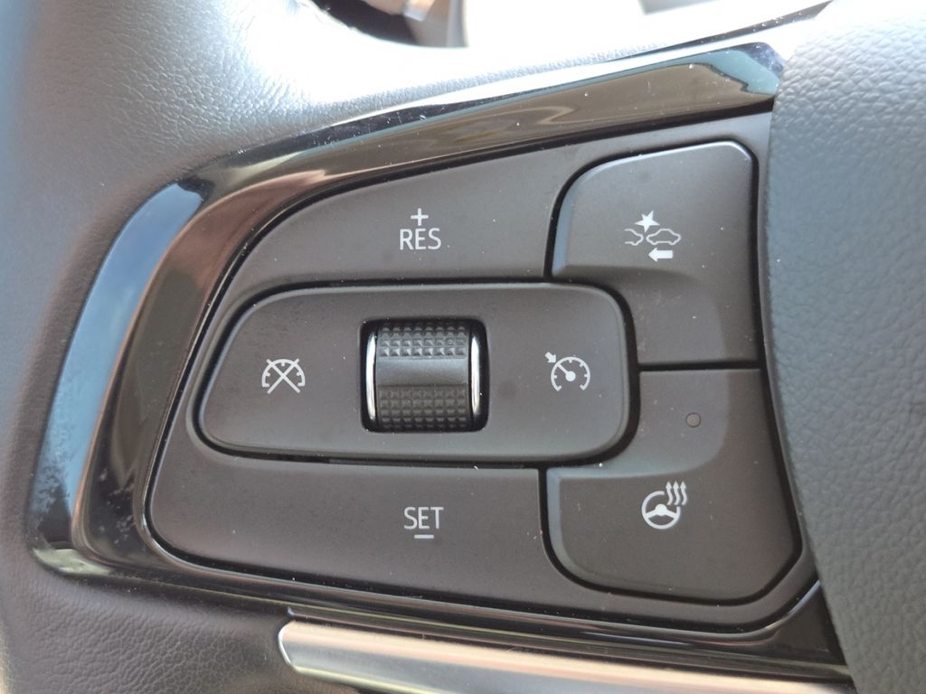 Used 2024 Black Buick Avenir image 12