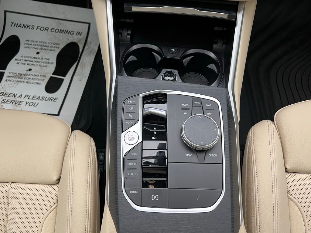 Thumbnail: 2025 BMW 3 Series - 17