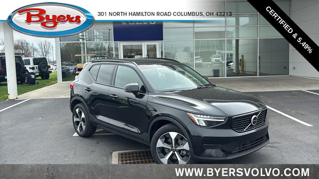 Onyx Black Metallic 2024 Volvo XC40 SUV / Crossover Automatic