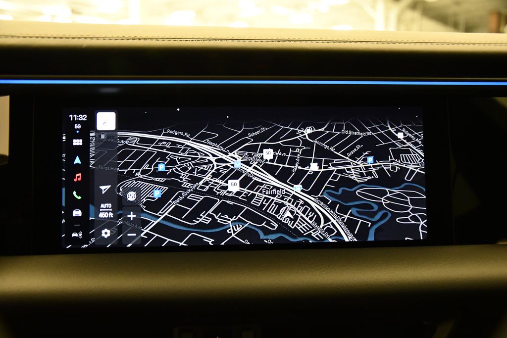 Thumbnail: 2025 Porsche Macan - 28