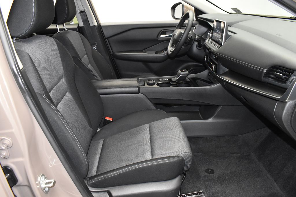 Thumbnail: 2025 Nissan Rogue - 22