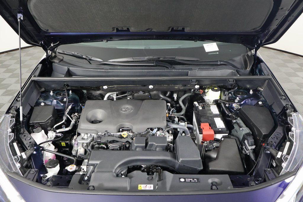 Thumbnail: 2025 Toyota RAV4 - 9