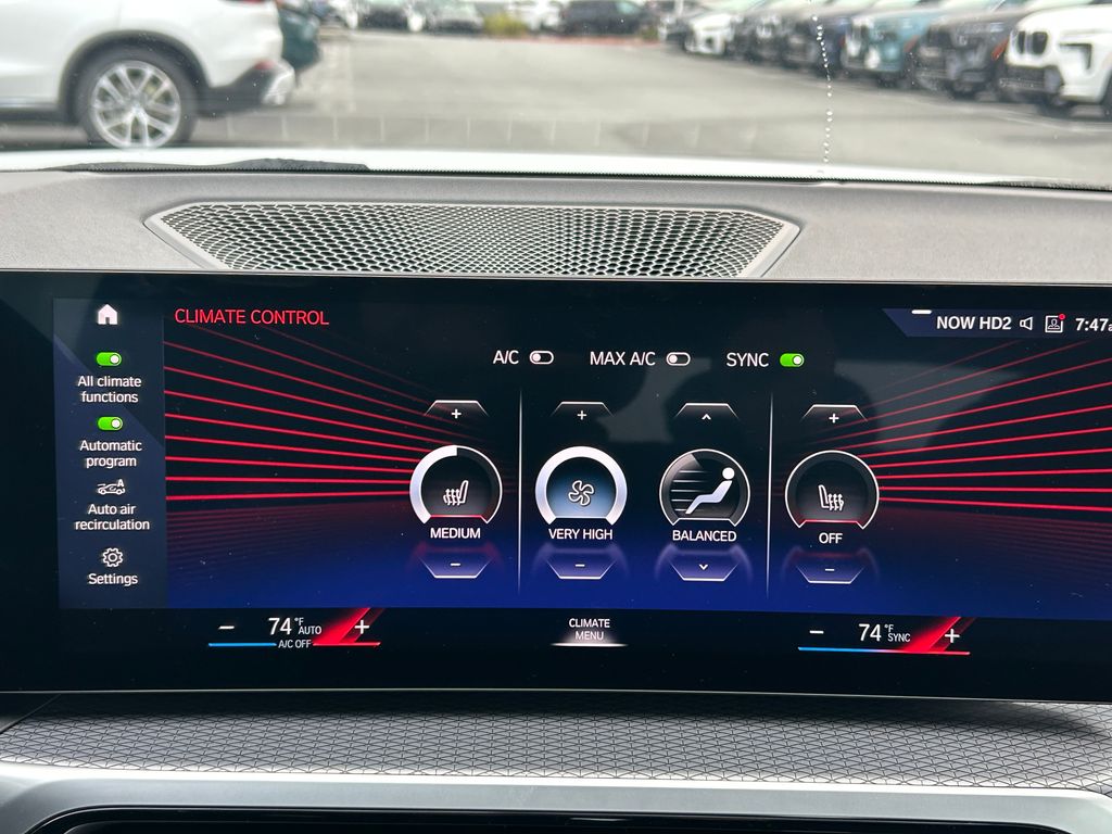 Thumbnail: 2023 BMW i4 - 24